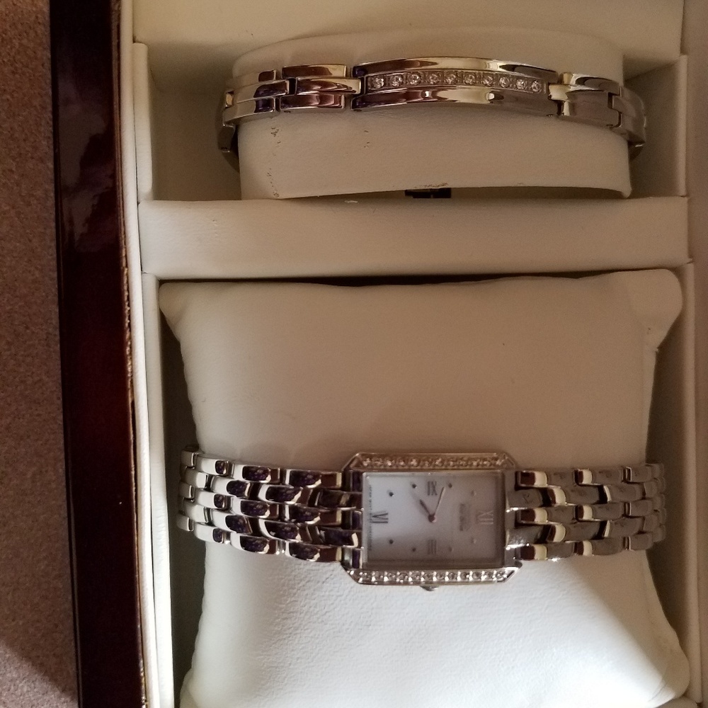 Eco citizen watch with matching diamond bracelet